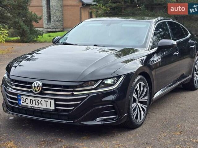 Черный Фольксваген Arteon, объемом двигателя 2 л и пробегом 120 тыс. км за 26900 $, фото 9 на Automoto.ua