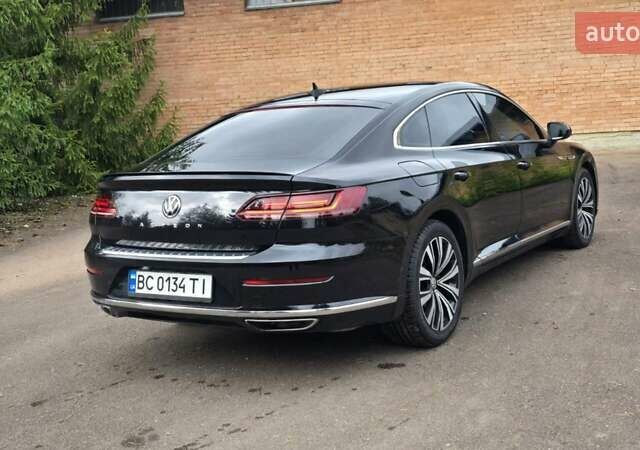 Черный Фольксваген Arteon, объемом двигателя 2 л и пробегом 120 тыс. км за 26900 $, фото 7 на Automoto.ua