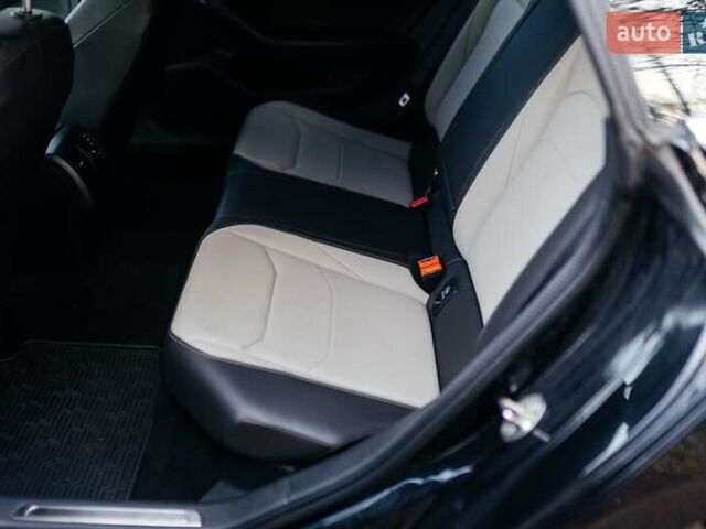 Черный Фольксваген Arteon, объемом двигателя 1.98 л и пробегом 120 тыс. км за 25999 $, фото 11 на Automoto.ua