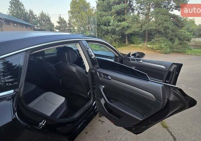 Черный Фольксваген Arteon, объемом двигателя 2 л и пробегом 127 тыс. км за 27999 $, фото 35 на Automoto.ua