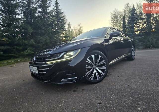 Черный Фольксваген Arteon, объемом двигателя 2 л и пробегом 127 тыс. км за 27999 $, фото 6 на Automoto.ua