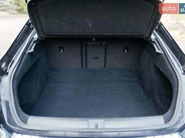 Черный Фольксваген Arteon, объемом двигателя 1.98 л и пробегом 120 тыс. км за 25999 $, фото 19 на Automoto.ua