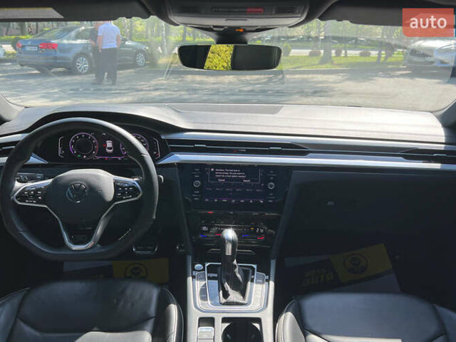 Черный Фольксваген Arteon, объемом двигателя 2 л и пробегом 22 тыс. км за 26800 $, фото 12 на Automoto.ua