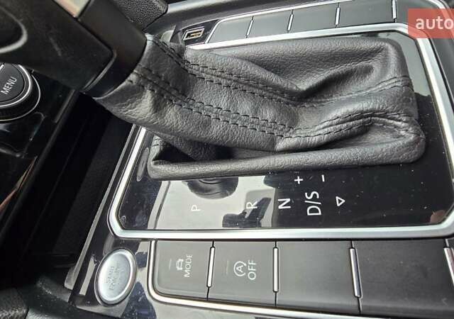 Черный Фольксваген Arteon, объемом двигателя 2 л и пробегом 120 тыс. км за 26900 $, фото 44 на Automoto.ua