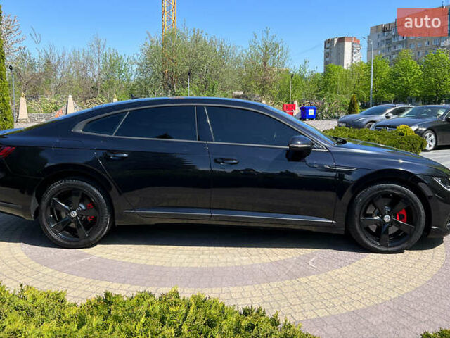 Черный Фольксваген Arteon, объемом двигателя 2 л и пробегом 22 тыс. км за 26800 $, фото 7 на Automoto.ua