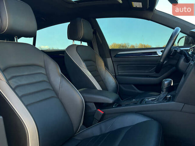 Черный Фольксваген Arteon, объемом двигателя 2 л и пробегом 22 тыс. км за 26800 $, фото 19 на Automoto.ua
