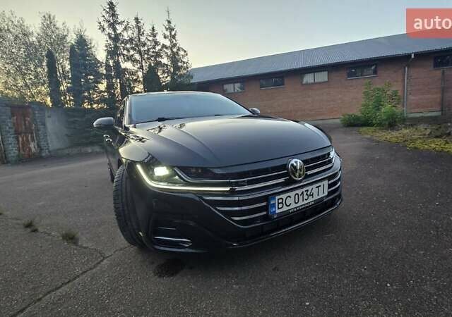 Черный Фольксваген Arteon, объемом двигателя 2 л и пробегом 127 тыс. км за 27999 $, фото 2 на Automoto.ua