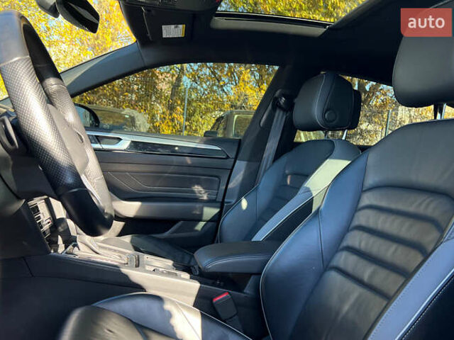 Черный Фольксваген Arteon, объемом двигателя 2 л и пробегом 22 тыс. км за 26800 $, фото 6 на Automoto.ua