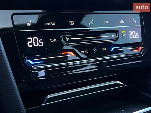 Черный Фольксваген Arteon, объемом двигателя 2 л и пробегом 22 тыс. км за 26800 $, фото 15 на Automoto.ua