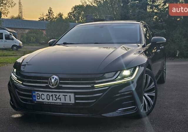 Черный Фольксваген Arteon, объемом двигателя 2 л и пробегом 127 тыс. км за 27999 $, фото 7 на Automoto.ua