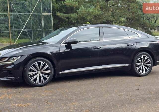 Черный Фольксваген Arteon, объемом двигателя 2 л и пробегом 120 тыс. км за 26900 $, фото 3 на Automoto.ua