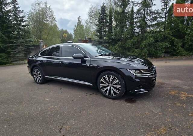Черный Фольксваген Arteon, объемом двигателя 2 л и пробегом 120 тыс. км за 26900 $, фото 6 на Automoto.ua
