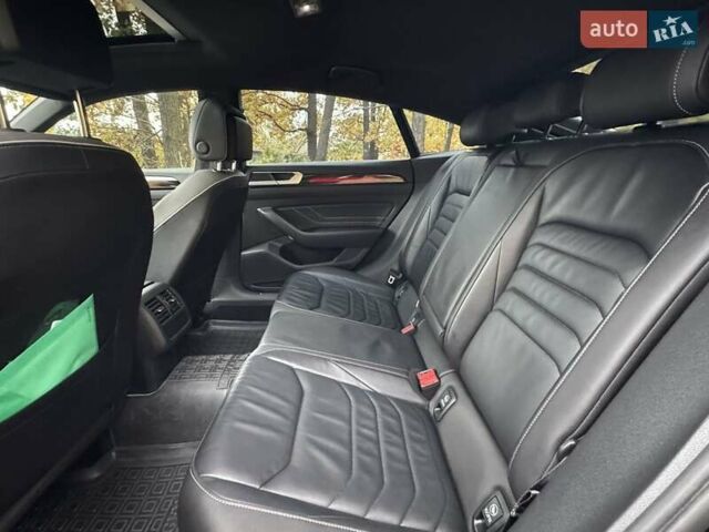 Черный Фольксваген Arteon, объемом двигателя 1.98 л и пробегом 35 тыс. км за 33500 $, фото 11 на Automoto.ua