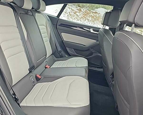 Черный Фольксваген Arteon, объемом двигателя 2 л и пробегом 64 тыс. км за 12300 $, фото 9 на Automoto.ua