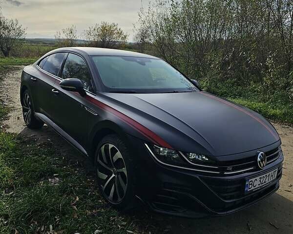 Черный Фольксваген Arteon, объемом двигателя 2 л и пробегом 18 тыс. км за 43499 $, фото 4 на Automoto.ua