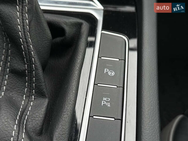 Черный Фольксваген Arteon, объемом двигателя 1.98 л и пробегом 50 тыс. км за 36000 $, фото 22 на Automoto.ua