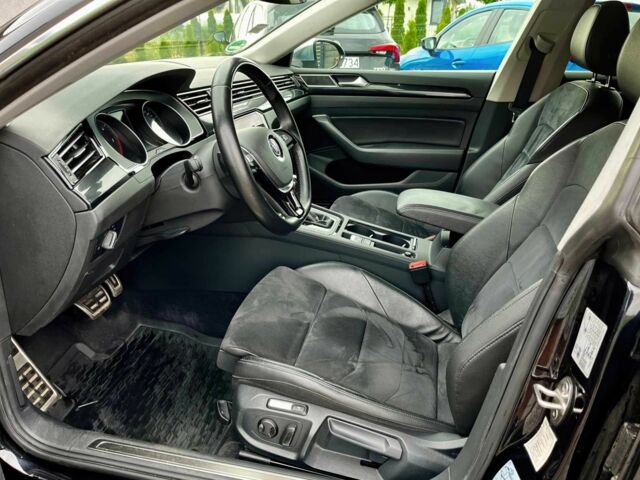 Красный Фольксваген Arteon, объемом двигателя 2 л и пробегом 79 тыс. км за 7000 $, фото 8 на Automoto.ua