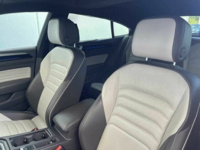 Красный Фольксваген Arteon, объемом двигателя 2 л и пробегом 29 тыс. км за 21500 $, фото 7 на Automoto.ua