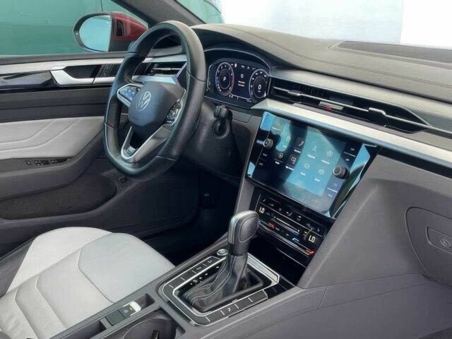 Красный Фольксваген Arteon, объемом двигателя 2 л и пробегом 29 тыс. км за 21500 $, фото 8 на Automoto.ua