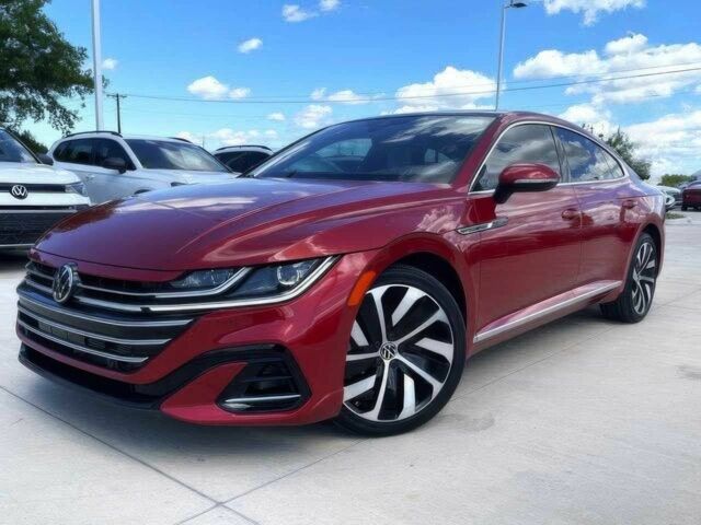 Красный Фольксваген Arteon, объемом двигателя 2 л и пробегом 29 тыс. км за 21500 $, фото 1 на Automoto.ua