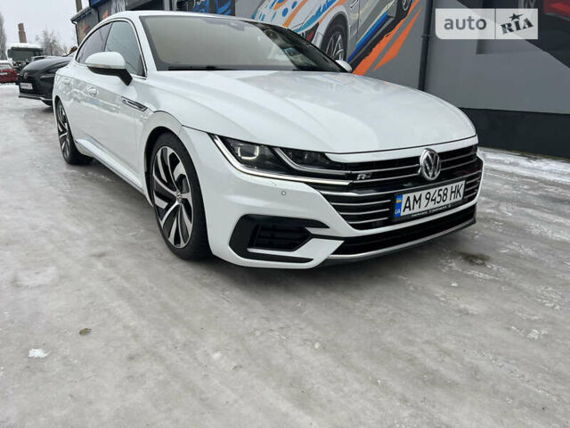 Фольксваген Arteon, объемом двигателя 2 л и пробегом 265 тыс. км за 22000 $, фото 2 на Automoto.ua