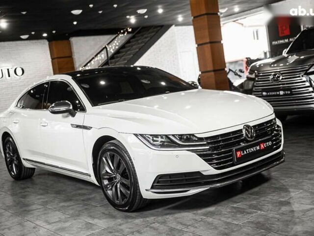 Фольксваген Arteon, объемом двигателя 2 л и пробегом 63 тыс. км за 29900 $, фото 5 на Automoto.ua