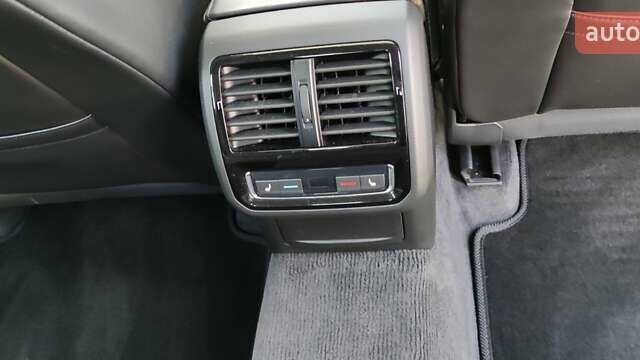 Фольксваген Arteon, объемом двигателя 2 л и пробегом 141 тыс. км за 28500 $, фото 16 на Automoto.ua