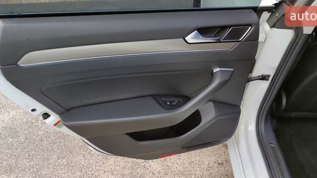 Фольксваген Arteon, объемом двигателя 2 л и пробегом 141 тыс. км за 28500 $, фото 18 на Automoto.ua
