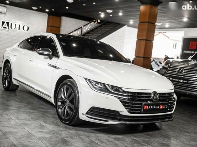 Фольксваген Arteon, объемом двигателя 2 л и пробегом 63 тыс. км за 29900 $, фото 4 на Automoto.ua