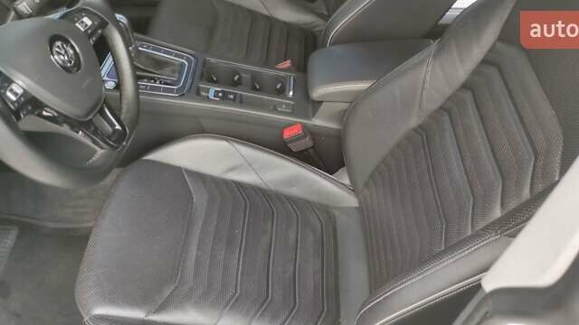 Фольксваген Arteon, объемом двигателя 2 л и пробегом 141 тыс. км за 28500 $, фото 19 на Automoto.ua