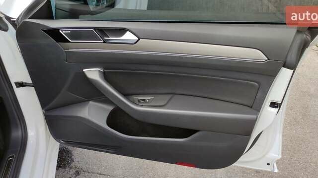 Фольксваген Arteon, объемом двигателя 2 л и пробегом 141 тыс. км за 28500 $, фото 13 на Automoto.ua