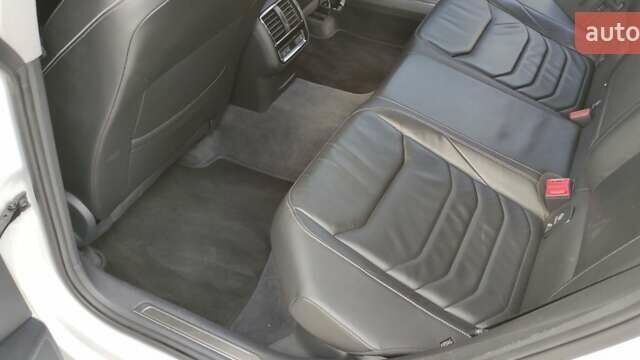 Фольксваген Arteon, объемом двигателя 2 л и пробегом 141 тыс. км за 28500 $, фото 17 на Automoto.ua