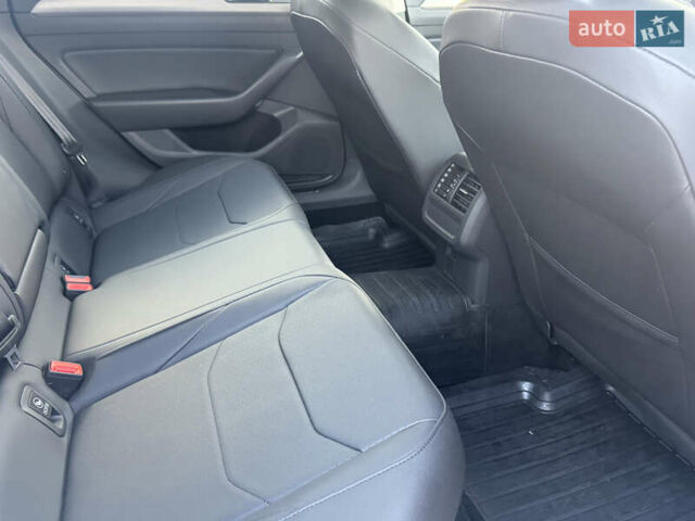 Фольксваген Arteon, объемом двигателя 1.98 л и пробегом 126 тыс. км за 23500 $, фото 17 на Automoto.ua