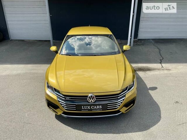 Жовтий Фольксваген Arteon, об'ємом двигуна 1.98 л та пробігом 57 тис. км за 29900 $, фото 1 на Automoto.ua