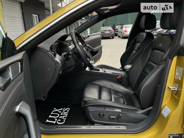 Жовтий Фольксваген Arteon, об'ємом двигуна 1.98 л та пробігом 57 тис. км за 29900 $, фото 50 на Automoto.ua