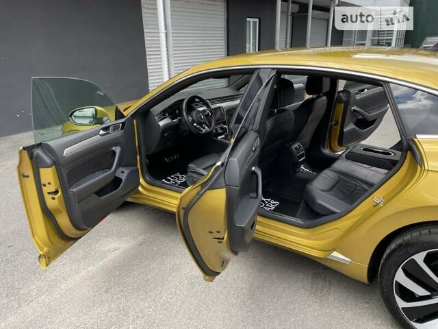 Жовтий Фольксваген Arteon, об'ємом двигуна 1.98 л та пробігом 57 тис. км за 29900 $, фото 44 на Automoto.ua