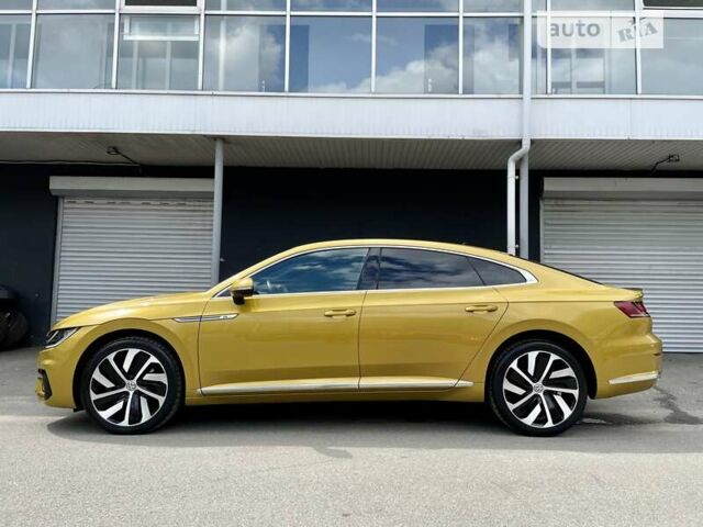 Желтый Фольксваген Arteon, объемом двигателя 1.98 л и пробегом 57 тыс. км за 29900 $, фото 25 на Automoto.ua