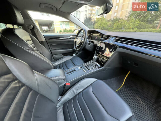 Желтый Фольксваген Arteon, объемом двигателя 1.98 л и пробегом 160 тыс. км за 27500 $, фото 24 на Automoto.ua