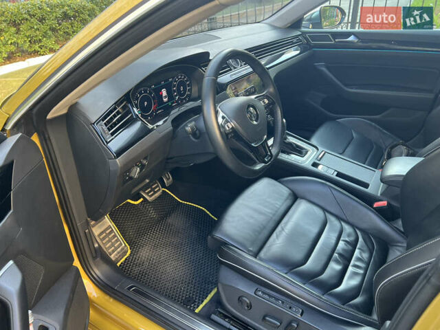 Желтый Фольксваген Arteon, объемом двигателя 1.98 л и пробегом 160 тыс. км за 27500 $, фото 16 на Automoto.ua
