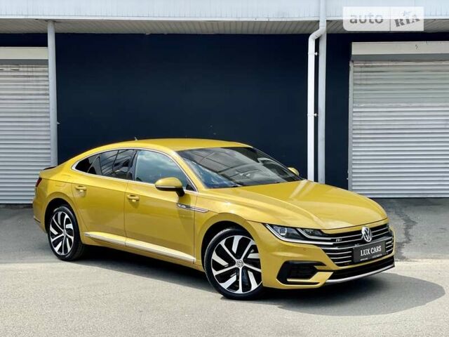 Жовтий Фольксваген Arteon, об'ємом двигуна 1.98 л та пробігом 57 тис. км за 29900 $, фото 18 на Automoto.ua