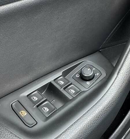 Фольксваген Arteon 2018 в Коростене на Automoto.ua Желтый Фольксваген Arteon, объемом двигателя 1.97 л и пробегом 184 тыс. км за 27999 $, фото 51 на Automoto.ua