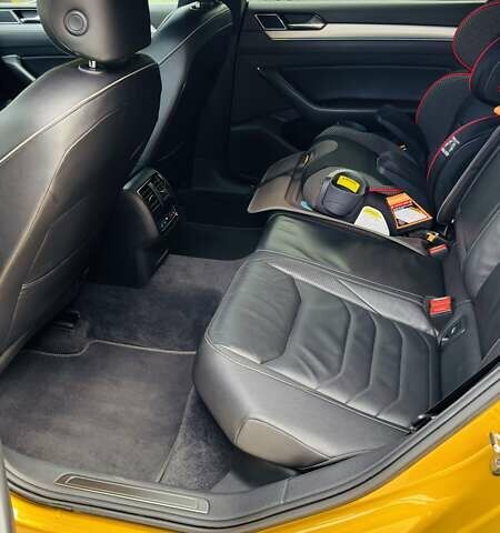 Фольксваген Arteon 2018 в Коростене на Automoto.ua Желтый Фольксваген Arteon, объемом двигателя 1.97 л и пробегом 184 тыс. км за 27999 $, фото 27 на Automoto.ua