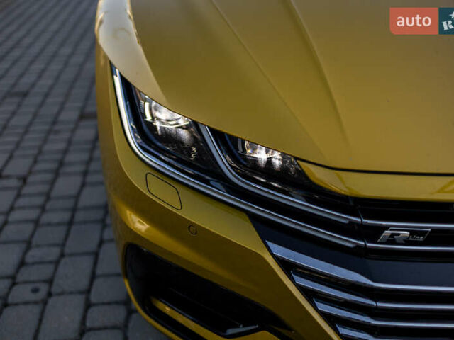 Желтый Фольксваген Arteon, объемом двигателя 1.98 л и пробегом 120 тыс. км за 33800 $, фото 17 на Automoto.ua