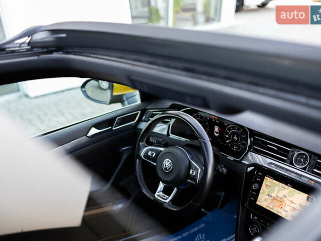 Желтый Фольксваген Arteon, объемом двигателя 1.98 л и пробегом 120 тыс. км за 33800 $, фото 52 на Automoto.ua