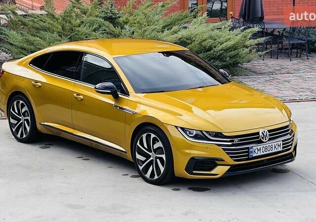 Фольксваген Arteon 2018 в Коростене на Automoto.ua Желтый Фольксваген Arteon, объемом двигателя 1.97 л и пробегом 184 тыс. км за 27999 $, фото 14 на Automoto.ua