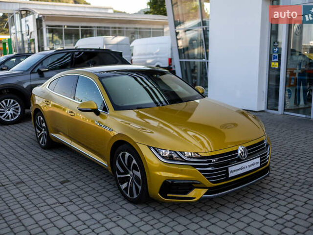 Желтый Фольксваген Arteon, объемом двигателя 1.98 л и пробегом 120 тыс. км за 33800 $, фото 14 на Automoto.ua