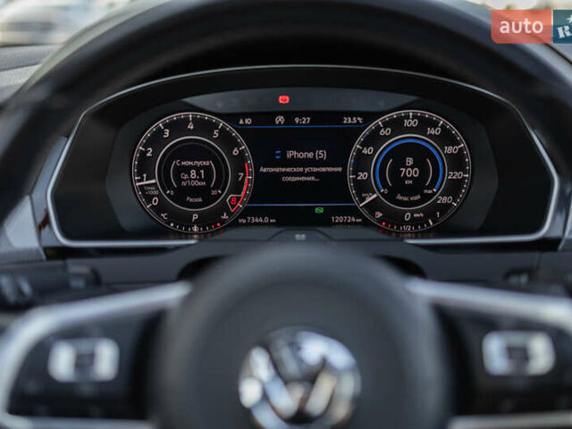 Желтый Фольксваген Arteon, объемом двигателя 1.98 л и пробегом 120 тыс. км за 33800 $, фото 64 на Automoto.ua