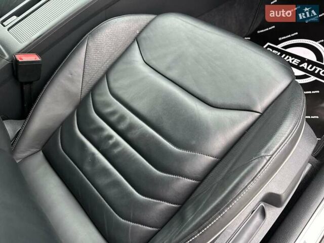Жовтий Фольксваген Arteon, об'ємом двигуна 2 л та пробігом 179 тис. км за 28999 $, фото 77 на Automoto.ua