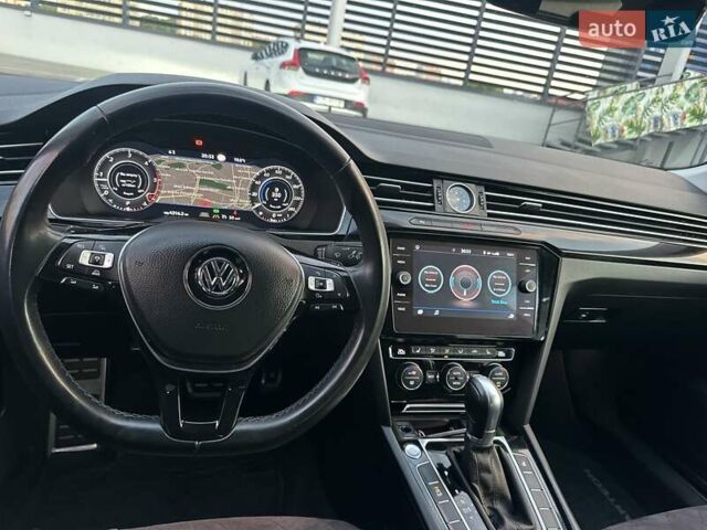Желтый Фольксваген Arteon, объемом двигателя 2 л и пробегом 212 тыс. км за 24800 $, фото 45 на Automoto.ua