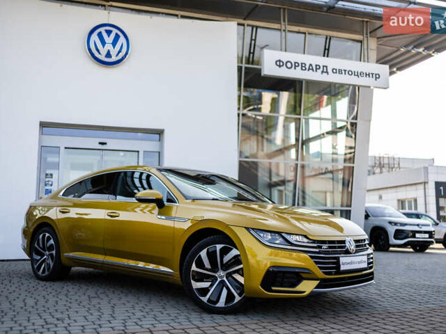 Желтый Фольксваген Arteon, объемом двигателя 1.98 л и пробегом 120 тыс. км за 33800 $, фото 4 на Automoto.ua